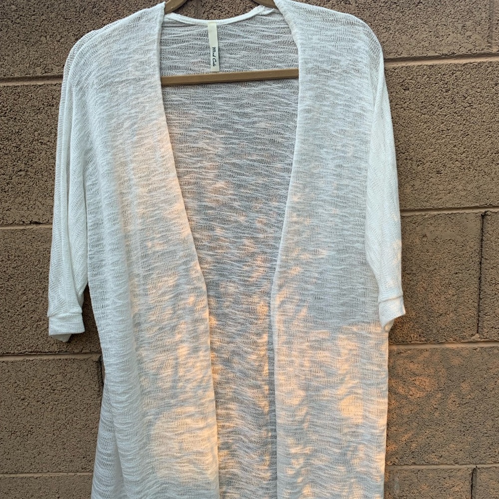 White Burnout Textured Fabric Cardigan Sweater With Short Sleeves & Fringe Trim